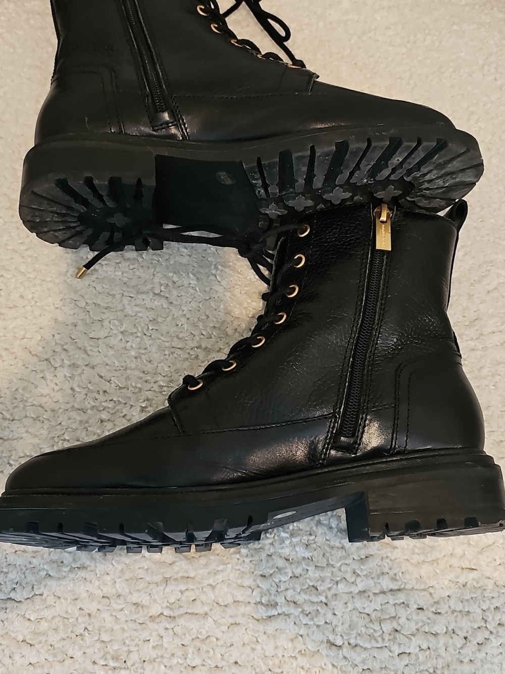 Vince Camuto Leasa Bootie - Picture 4 of 7